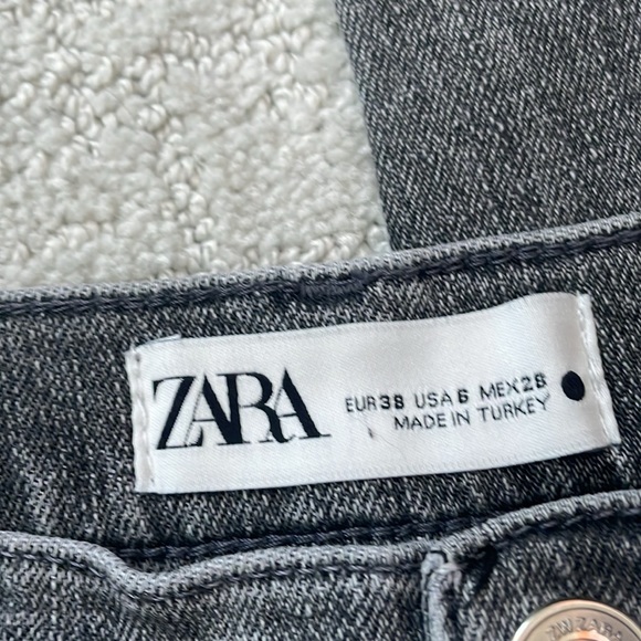 ZARA Gray Women’s Mid-Rise Straight Leg Jeans - Picture 5 of 6